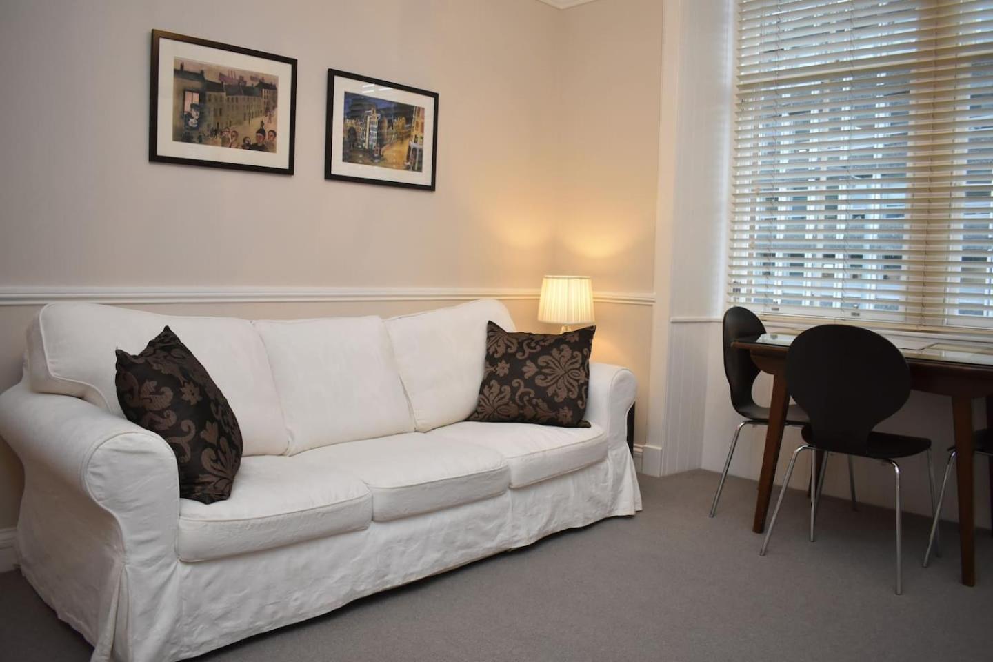 West Port - 2Br In The Heart Of The Old Town Just Off The Grassmarket EDI Exterior foto